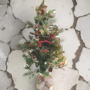 Christmas County Evergreen tree 24" Tall - Picture 1 of 4