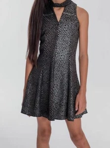 Vestido ajustado y acampanado $200 Zoe Ltd negro con cuello brillante para niños y niñas talla 12 - Imagen 1 de 1