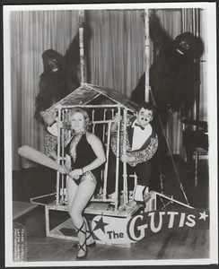 1950s Circus Act Gurtis Family Jungle Comedy Fantasia Gorilla Original Photo #1 - Picture 1 of 2