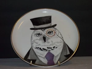 PIER ONE IMPORTS "BOOK CLUB OWL" PORCELAIN 8 INCH PLATE - Picture 1 of 2