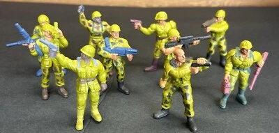 1986 Mattel Grunt Guts Toy Army Men Lot of 10 - Image 1 of 4