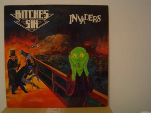 BITCHES SIN Invaders LP/1986 US/Greenworld Records/M- Vinyl/EX Cover/UK NWOBHM - Picture 1 of 2