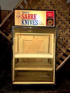 Vintage Sabre Pocket Knives Hardware Store Counter Top Lighted Display Case (16) - Picture 1 of 9
