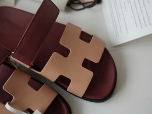 SANDALIAS HERMES CHYPRE MUJER ROJAS Y BEIGE - Imagen 1 de 6