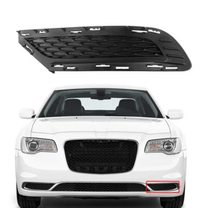 Lámpara antiniebla delantera bisel lado izquierdo para Chrysler 300 - Imagen 1 de 6