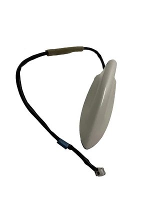 Toyota Prius C 2015-2019 radio techo aleta de tiburón antena OEM (082) Foto 1 de 4