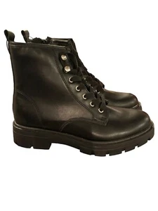 Madden Girl Combat BlacknBoots Short lace-up Gwinn Flexible Bottom Dressy Casual - Picture 1 of 4