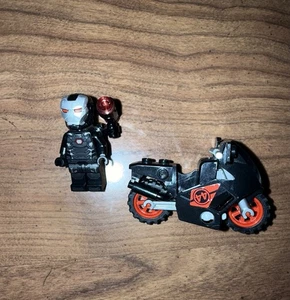 Lego Marvel Super Heroes Máquina de Guerra Minifigura 76051 Con Motocicleta - Imagen 1 de 4