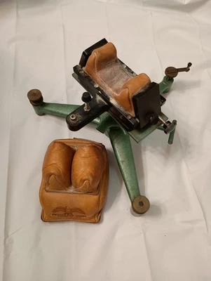 BONITO BANCO DE TIRO R HART REPOSA PISTOLA NESCOPECK PA EE. UU. Foto 1 de 2