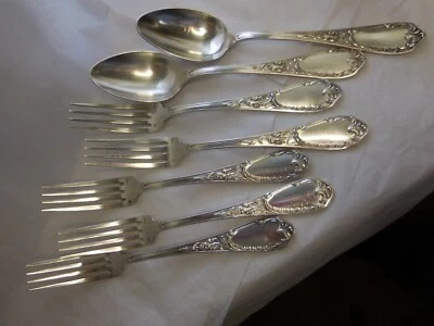 Prato de prata padrão íris ERCUIS FRANCE 5 GARFOS DE JANTAR 2 COLHERES DE SOPA 9 1/2" QUASE PERFEITO - Imagem 1 de 4