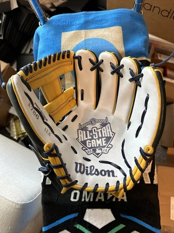 2016 MLB All Star Game San Diego Wilson A2000 1786 Limited Edition Glove Cover