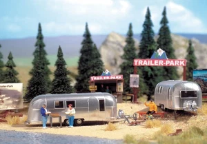 Walthers SceneMaster HO 1/87 Camp Site w/ 2 Travel Trailers, Signs & Accessories - Picture 1 of 4