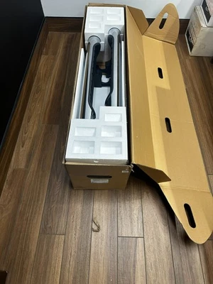 Barras escalonadas cromadas OEM GM 4" 2014-2019 Silverado/Sierra 1500 cabina regular Foto 1 de 4