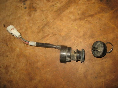 00 INTERRUPTOR DE ENCENDIDO Y LLAVE YAMAHA YFM250 YFM 250 BEARTRACKER * Foto 1 de 4