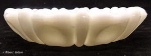 Ashtray Milk Glass Thumb Print Pattern Anchor Hocking 1950s - Picture 1 of 6