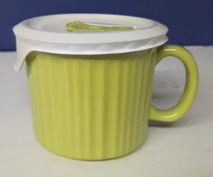 CorningWare Colours Stoneware 20oz. Soup Meal Mug w/ Vented Lid Lime Green NEW - Picture 1 of 10