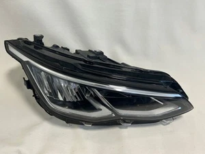 Frontscheinwerfer Volkswagen VW Golf VIII LED Rechts - Picture 1 of 14