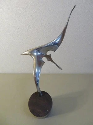 Vintage L.W. Burry Signed Bird Brutalist Abstract Metal Sculpture Ironwood Base - Image 1 of 4