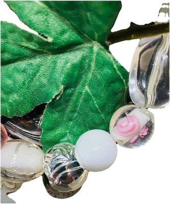 Hermosa y divertida pulsera pequeña cuentas 3D. Foto 1 de 4