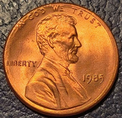 1985 Misaligned Obverse Strike. Free Shipping  - Image 1 of 2