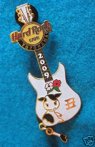 YOKOHAMA YEAR OF OX BABY COW DANGLE TAIL RICKENBACKER GUITAR Hard Rock Cafe PIN - Picture 1 of 1