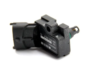 MAP AIR PRESSURE SENSOR FOR VOLVO S80 V70 S60 XC70 XC90 98-04 2.4 T5 0261230090 - Picture 1 of 6