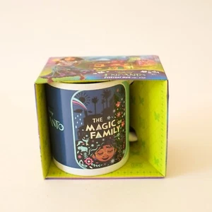 Disney ENCANTO Tasse - Magic Awaits You NEU IM KARTON 11 Unzen Everyday Mug - Bild 1 von 11
