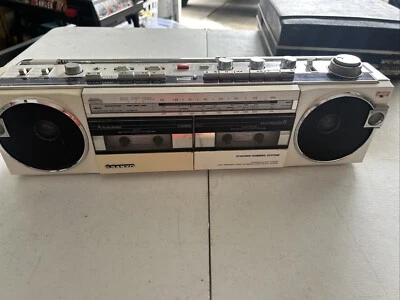 Vintage Sanyo M-W15K Boombox Sistema Estéreo Rádio Leitor de Cassete Gravador Raro - Imagem 1 de 4
