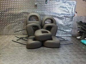 KOMPLETTER SATZ KOPFSTÜTZEN CHRYSLER GRAND VOYAGER 2000-2008  - Bild 1 von 6