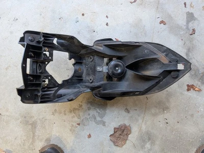 Ducati Hypermotard 939/821 Front Fender Inside Part Of Beak Foto 1 de 2