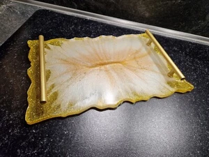 IPonArt Epoxidharz Tablett mit Goldenen Griffen, Unikat, Handarbeit. Goldtöne. - Bild 1 von 5