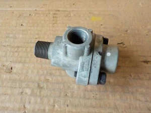 Bendix Part K029547 BENDIX DOUBLE CHECK VALVE - Picture 1 of 5