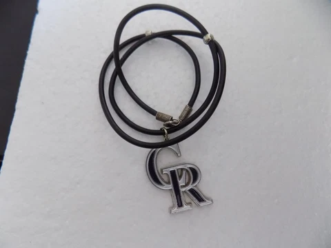 2006 Siskiyou MLBP Colorado Rockies CR Silver Tone Black Plastic Cord Necklace Cover