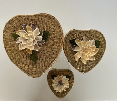 Set of 3 Vtg Heart Baskets w/ Lid Decorated Sea Shells & Velvet Leaves Nautical Cover