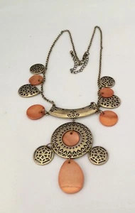 NF9640 DESIGNER INSPIRED TWO TONE METAL PENDANT NECKLACE - Picture 1 of 1