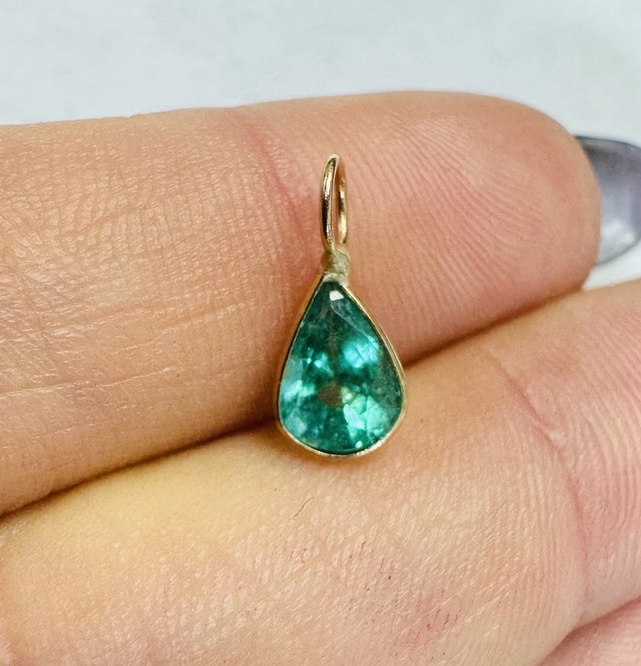 Natural .70CT Green Pear Emerald 14K Yellow Gold Pendant Charm 10x5mm - Image 1 of 4