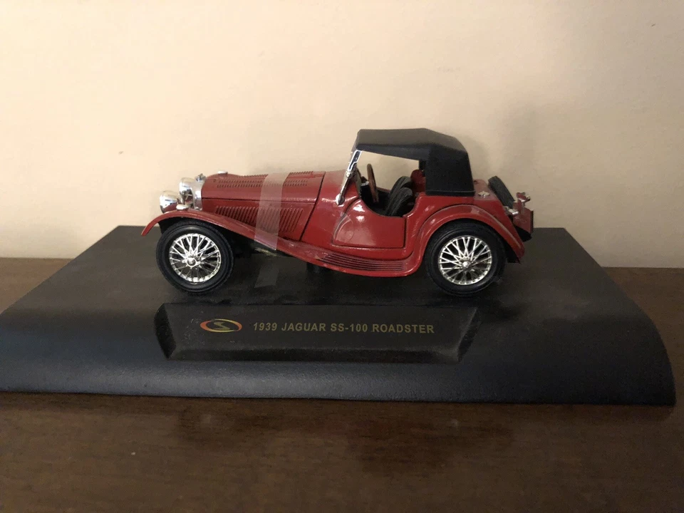 Modellino Auto Rara SCALA 1/32 32343 - 1939 JAGUAR SS 100 Roadster-Rosso - Immagine 1 di 1