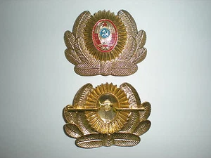 ORIGINAL SOVIET METAL MVD POLICE CAP INSIGNIA - Picture 1 of 1