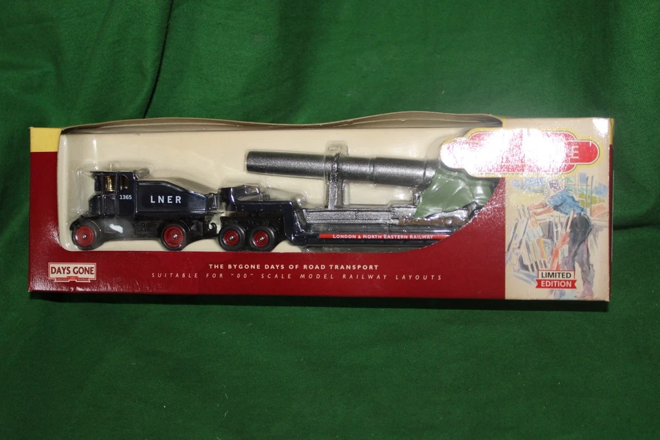 LLEDO TRACKSIDE SENTINEL BALLAST BOX & GUN BARREL TRAILER LNER 1/76 OO #DG111002 - Image 1 of 1