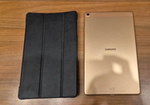 Samsung Galaxy Tab A (2019) 32GB, Wi-Fi, 10.1in - PINK - Afbeelding 1 van 5