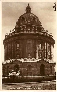Oxford England Tuck`s Postcard~1930 Radcliffe Camera Bibliothek Library Building - Picture 1 of 2