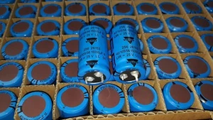 8x NEW 15000UF 25V VISHAY 256 Power Miniaturized HQ CAPS FOR AUDIO!FOR PASS AMPS - Picture 1 of 2