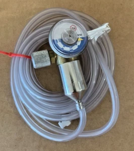 Calgaz Fixed Flow Regulator Model 715 0.5 LPM 0-1000 PSI Made in the USA - Picture 1 of 6