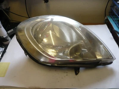 Faro lateral del pasajero Renault Traffic Van 2011 8200701363 Foto 1 de 4