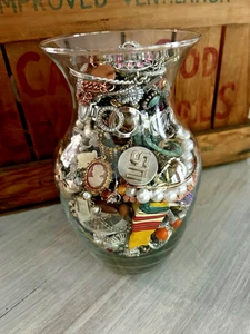 Vintage Schmuck Mystery Glas über 180 Teile alle tragbar - Bild 1 von 5