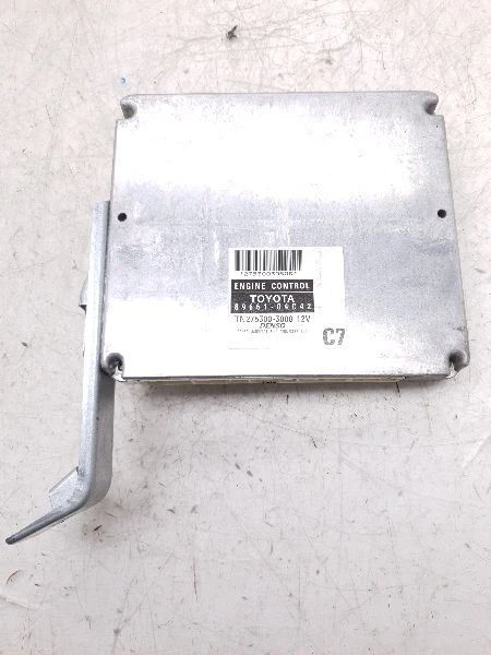 Toyota Tacoma 2007 motor módulo de control electrónico montaje ECM  Foto 1 de 4