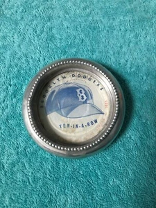 1955 BROOKLYN DODGERS VERY RARE VINTAGE ASHTRAY "TEN IN A ROW"   - Picture 1 of 3