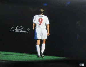 Foto firmada/autografiada 16x20 de Beckett 187267 de fútbol para mujer Mia Hamm EE. UU. - Imagen 1 de 3