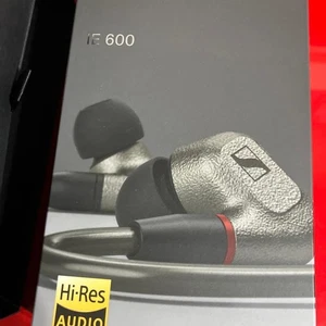 Auriculares audiófilos con cable Sennheiser IE 600 plateados funcionamiento confirmado usados - Imagen 1 de 6