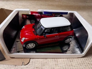 voiture 1 /18 Burago Gold collection MINI COOPER rouge - Foto 1 di 10
